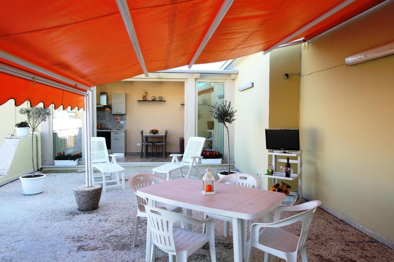 Re Sole Case Vacanze - Esclusivo Attico M A R T E Con Spaziosissima Terrazza Solarium Attrezzata Авола Екстериор снимка