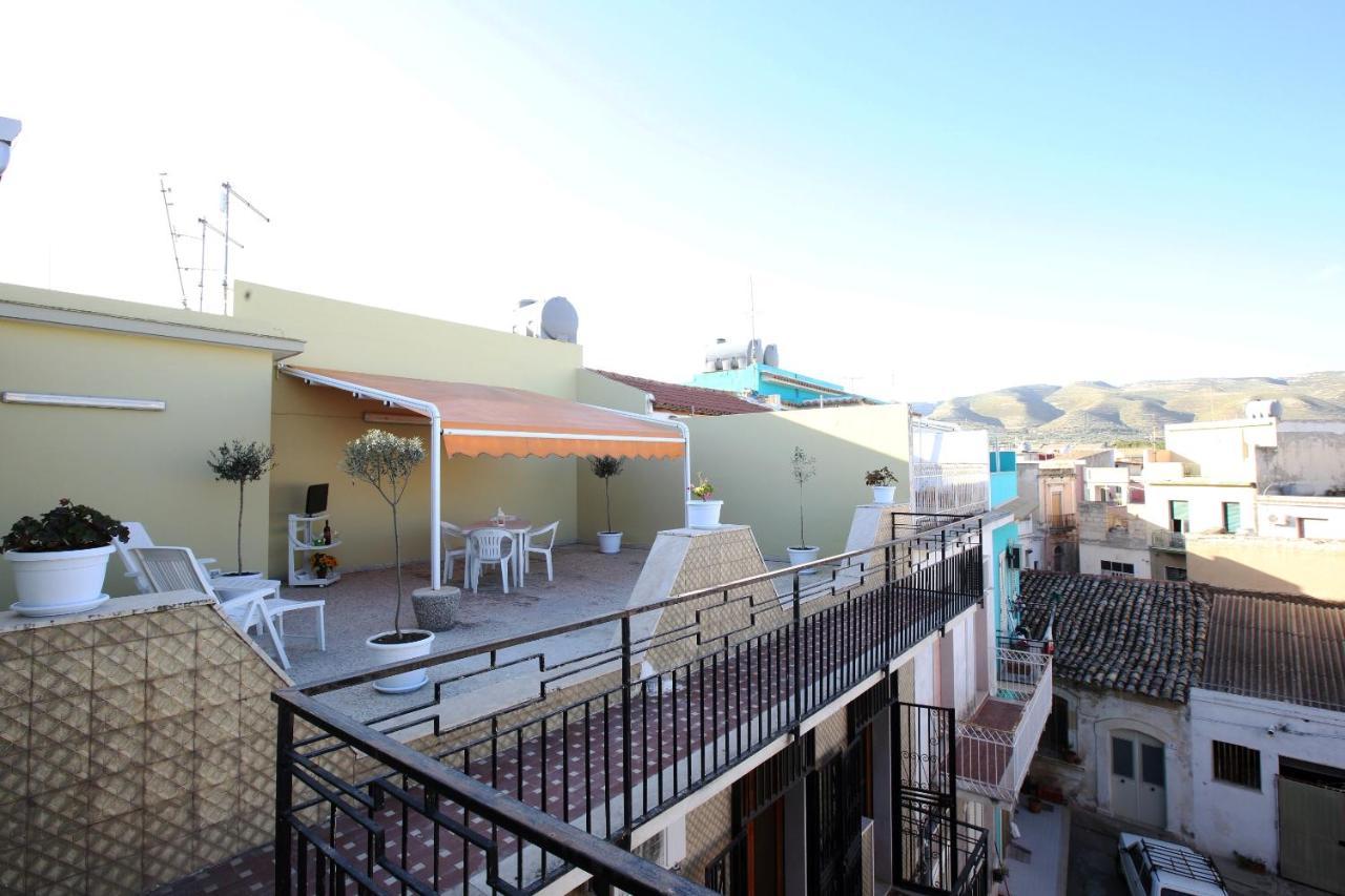 Re Sole Case Vacanze - Esclusivo Attico M A R T E Con Spaziosissima Terrazza Solarium Attrezzata Авола Екстериор снимка