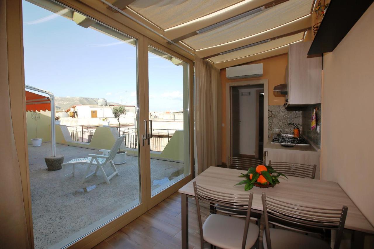 Re Sole Case Vacanze - Esclusivo Attico M A R T E Con Spaziosissima Terrazza Solarium Attrezzata Авола Екстериор снимка