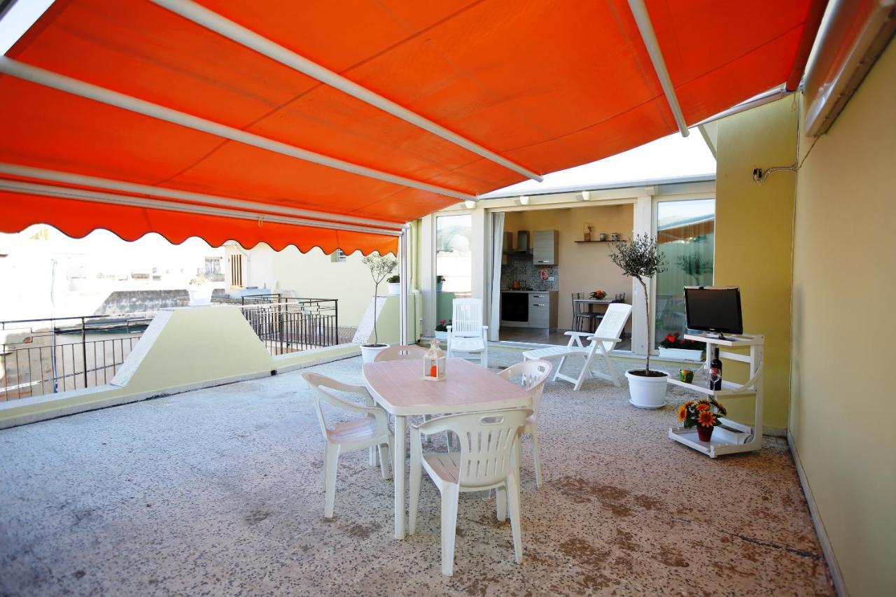 Re Sole Case Vacanze - Esclusivo Attico M A R T E Con Spaziosissima Terrazza Solarium Attrezzata Авола Екстериор снимка