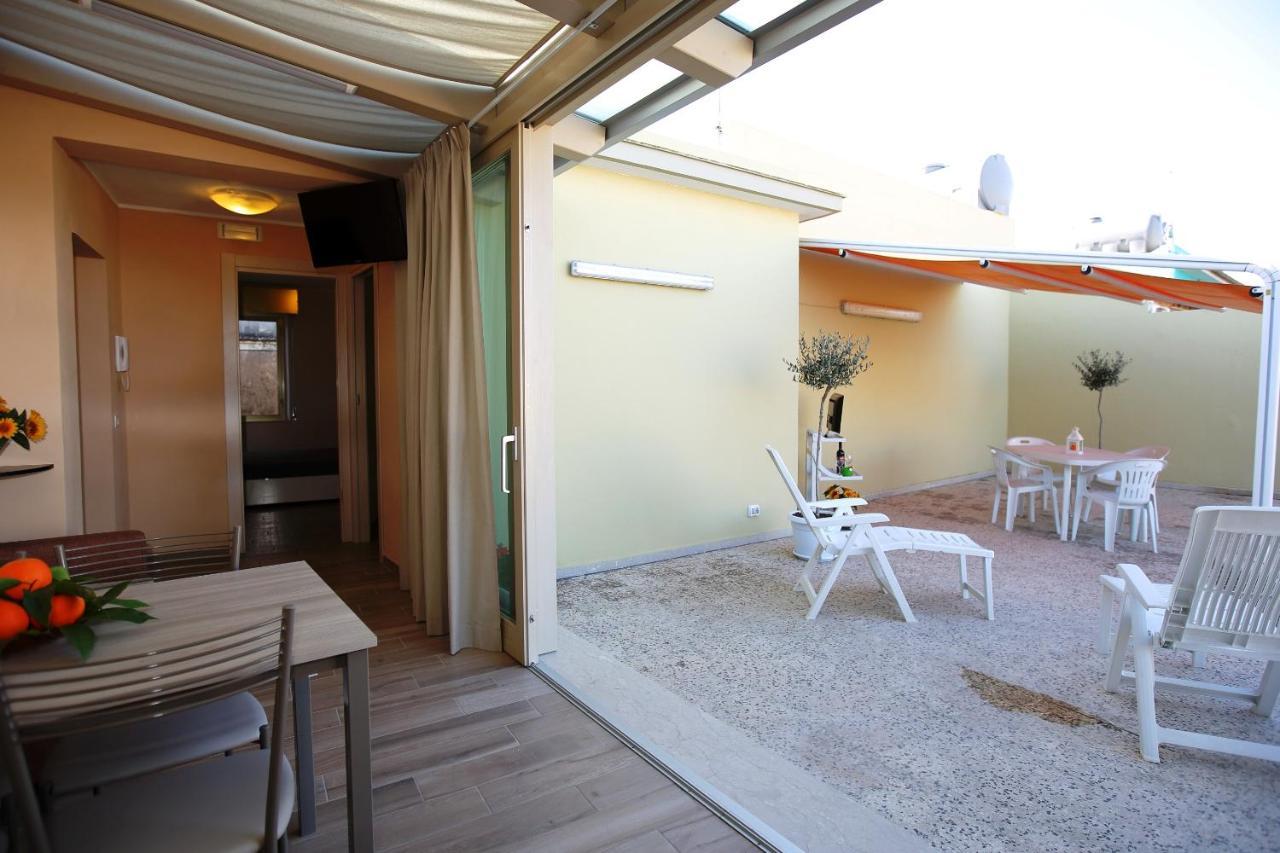 Re Sole Case Vacanze - Esclusivo Attico M A R T E Con Spaziosissima Terrazza Solarium Attrezzata Авола Екстериор снимка